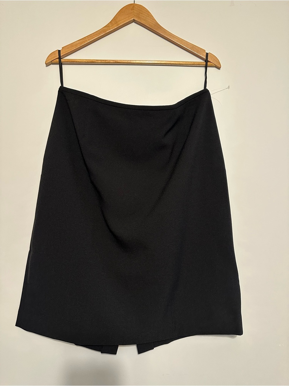 NWOT Tahari Arthur S. Levine Black Pencil Skirt / 14